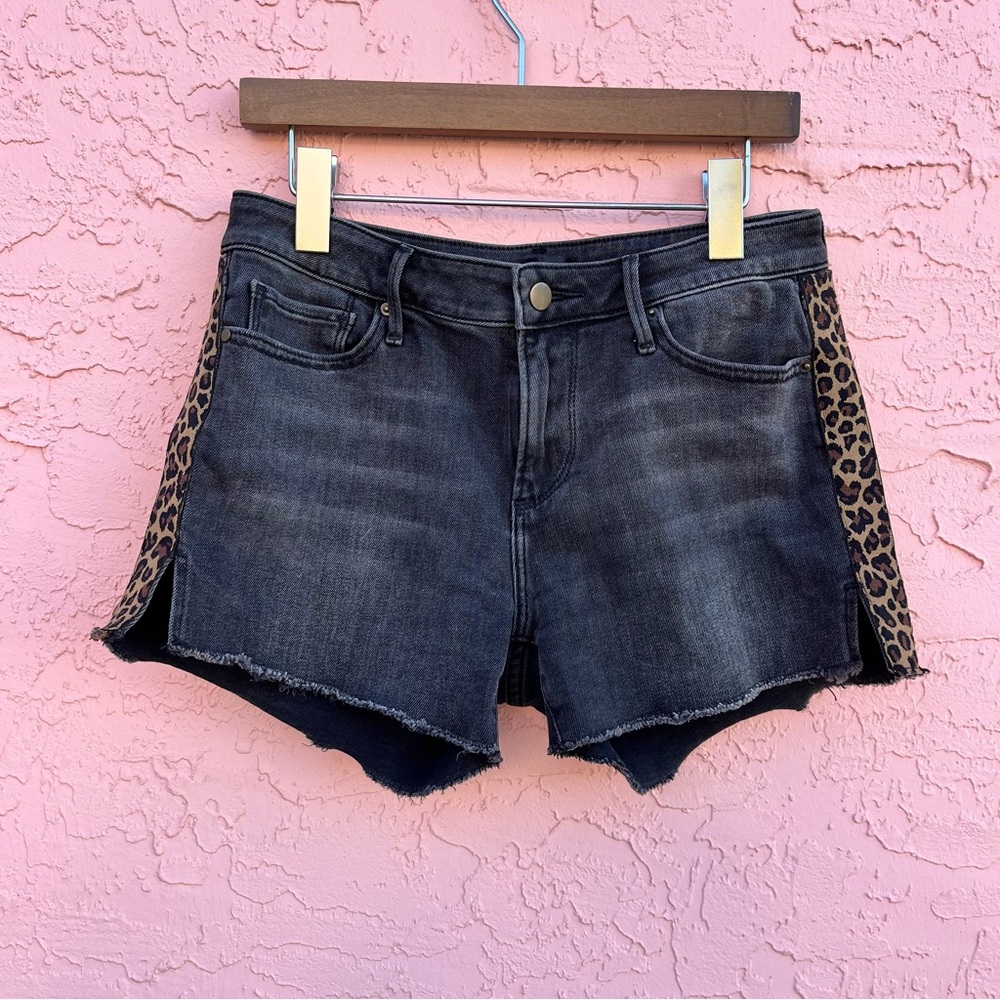 Aqua Shorts Cut Offs Black Faded Animal Print Leopard Size 27